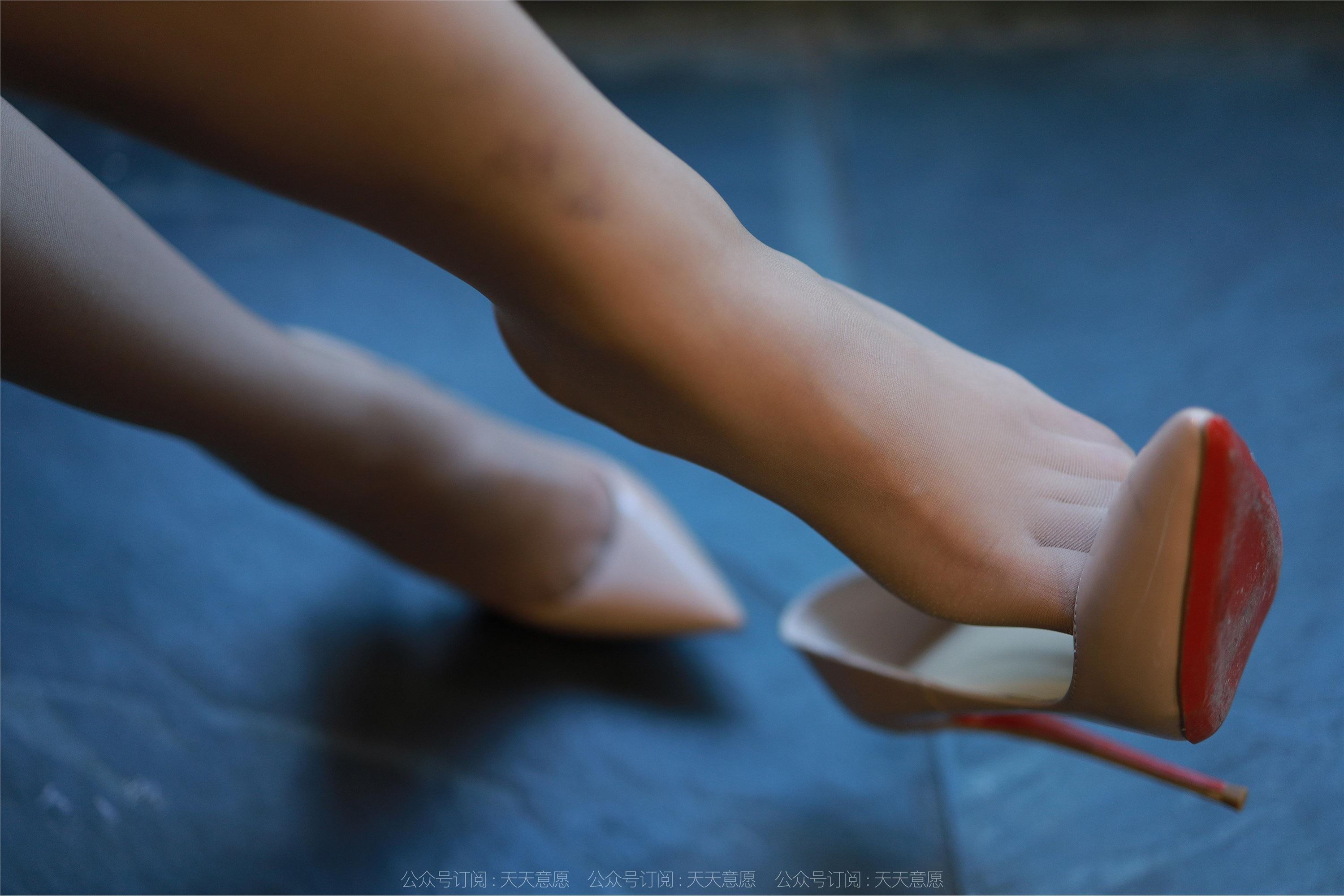 IESS异思趣向  2022.11.20 丝享家 1274 小婕《红色玫瑰》